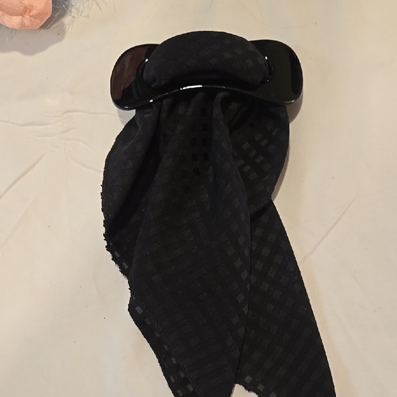 Stylish Women's Hair Accessories Set - Black, Blue, Pink - Picture 8 of 16